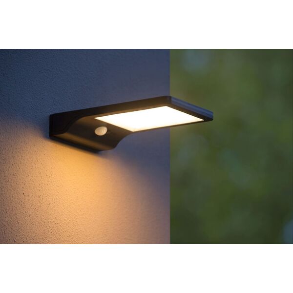 BASIC Wall Light + Sensor IP44 11/19/3cm Black