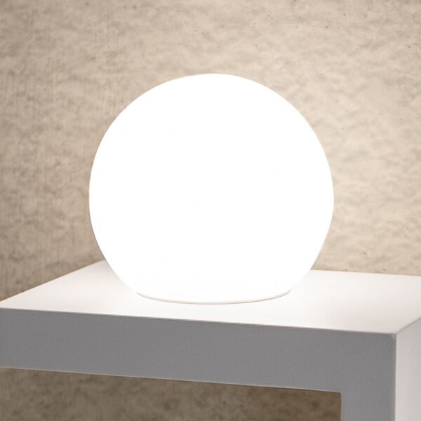 Mantra Zanzibar [LED WALL LAMP WHITE 5W - CELL PHONE INDUCTION CHARGER]