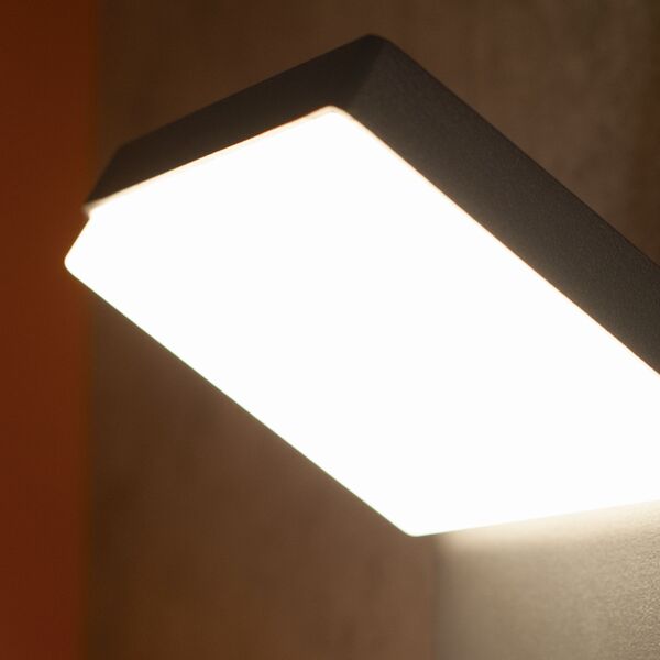 WALL LIGHT OUTDOOR  DARK GREY LED IP65 - 6W - 3000K DARK GREY