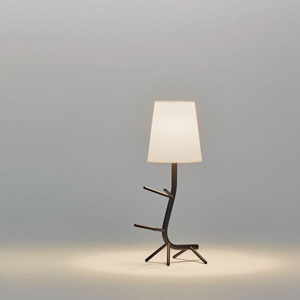 BLACK TABLE LAMP
